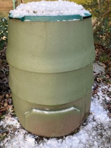 17 Effective Ways to Insulate Your Compost Heap or Bin