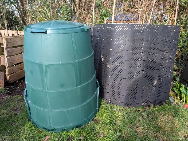 Green Johanna pictured next to Geobin.