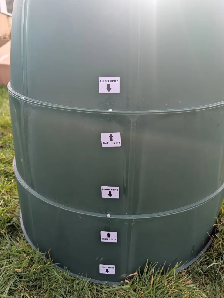 Alignment markers on the Green Johanna.